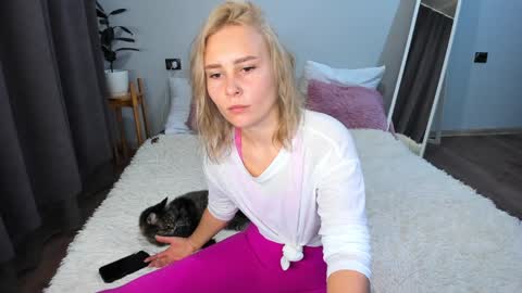 amymilson online show from 12/19/24, 04:13