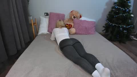 amymilson online show from 01/12/25, 05:44