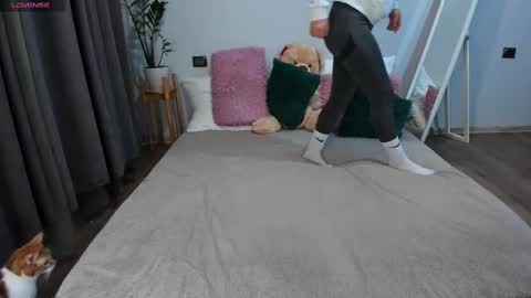 amymilson online show from 02/23/25, 06:01