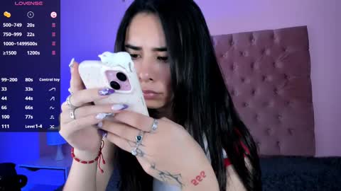 Amy ... Nice to meet u   thumb up me please its important online show from 03/11/25, 04:21