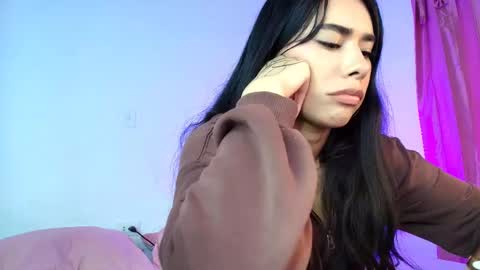 Amy ... Nice to meet u   thumb up me please its important online show from 04/22/26, 11:17