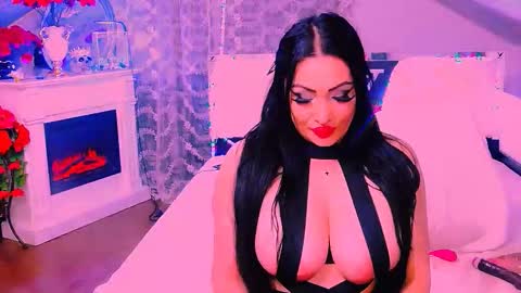 Snapshot of amyrarosera chatting on 10/29/25, 10:33 Alimoonyia online show from 10/29/25, 10:33