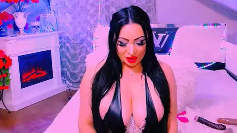 Snapshot of amyrarosera chatting on 11/01/25, 09:50 Alimoonyia online show from 11/01/25, 09:50