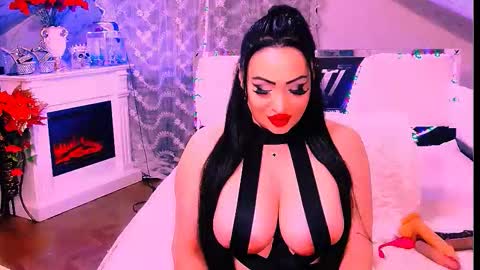 Snapshot of amyrarosera chatting on 11/28/25, 10:56 Alimoonyia online show from 11/28/25, 10:56