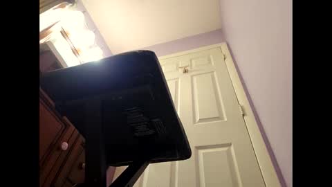 You can call me Amy Ray or Maggie May online show from 12/04/25, 05:21