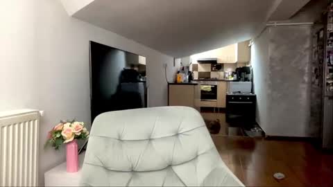 Snapshot of amyroberta92 chatting on 02/16/25, 10:21 amyroberta92 online show from 02/16/25, 10:21