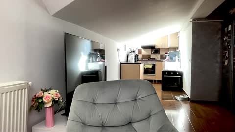 Snapshot of amyroberta92 chatting on 03/04/25, 07:30 amyroberta92 online show from 03/04/25, 07:30