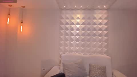 Snapshot of amyrosse_x chatting on 02/27/26, 11:43 AMY R online show from 02/27/26, 11:43