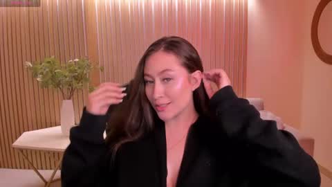 AMY R  online show from 07/05/26, 11:34