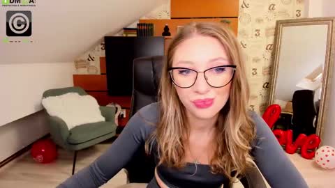 AmyRossie online show from 02/21/25, 01:00