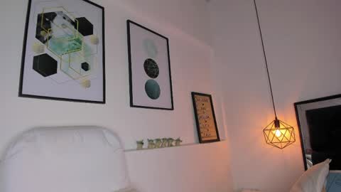 Amy online show from 04/20/26, 12:19