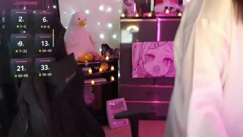 Snapshot of amyvibes chatting on 10/05/25, 08:07 amyvibes online show from 10/05/25, 08:07