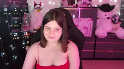 Snapshot of amyvibes chatting on 10/27/25, 11:31 amyvibes online show from 10/27/25, 11:31