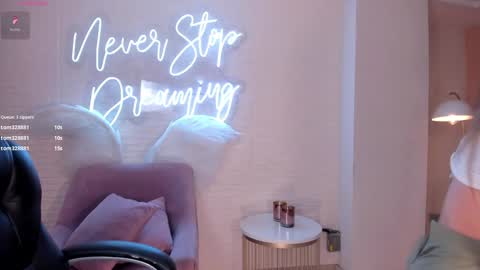    online show from 02/06/25, 07:13