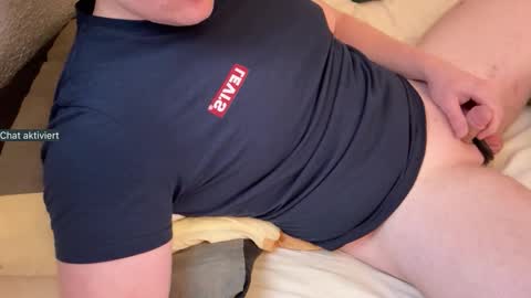 an0nym0us_usr online show from 10/25/25, 04:02