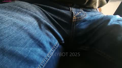 Snapshot of an4y8ot chatting on 01/30/25, 12:27 A online show from 01/30/25, 12:27