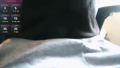Snapshot of an4y8ot chatting on 03/10/25, 08:59 A online show from 03/10/25, 08:59