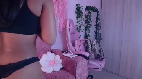 Ana online show from 06/19/26, 09:07