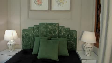 Ana  online show from 03/04/25, 10:46