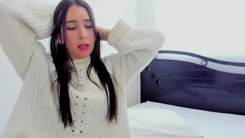 Ana  IG an castillo 1 online show from 01/12/25, 11:50