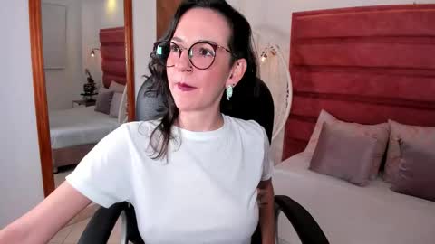 Ana Libiert online show from 11/27/25, 10:34