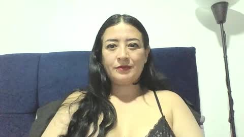 Snapshot of ana_lovexx2 chatting on 11/19/25, 03:17 Ana online show from 11/19/25, 03:17