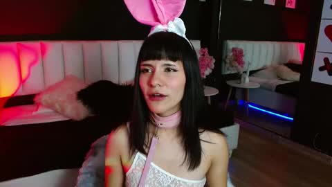 Ana online show from 11/11/25, 01:33