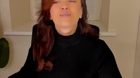 Ana online show from 11/11/25, 10:15