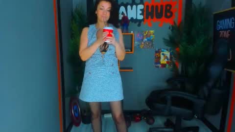 Ana online show from 03/27/26, 10:04