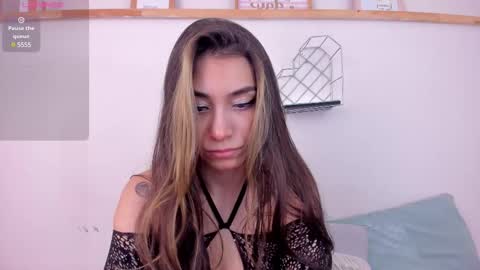 Snapshot of ana_muller19 chatting on 03/06/25, 11:53 Ana online show from 03/06/25, 11:53