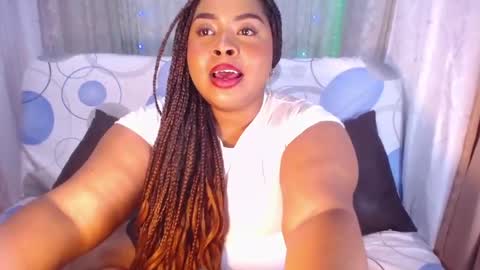 Snapshot of ana_off_alana chatting on 12/30/24, 01:37 Ana online show from 12/30/24, 01:37