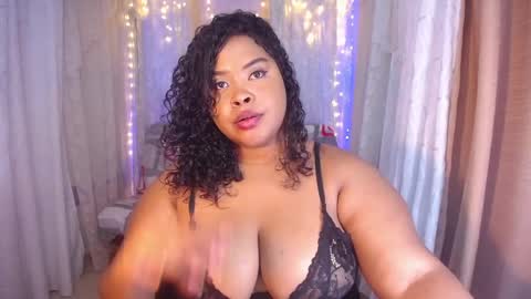 Snapshot of ana_off_alana chatting on 02/05/25, 02:29 Ana online show from 02/05/25, 02:29