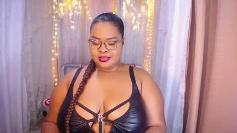 Snapshot of ana_off_alana chatting on 02/11/25, 10:07 Ana online show from 02/11/25, 10:07