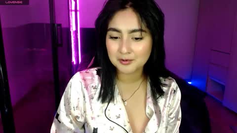 Ana Ricciardi online show from 11/25/25, 04:45