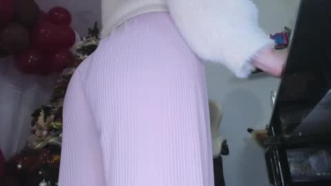 Im anna but you can call me as you want online show from 12/26/24, 12:57