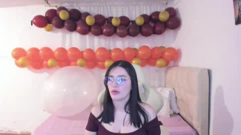 Im anna but you can call me as you want online show from 02/09/25, 11:15