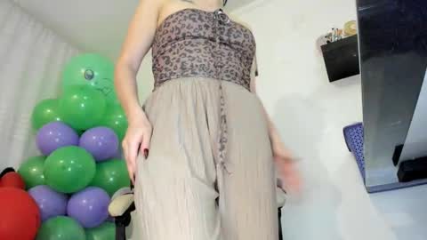 Im anna but you can call me as you want online show from 10/27/25, 10:47