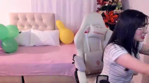 Im anna but you can call me as you want online show from 11/20/25, 10:20