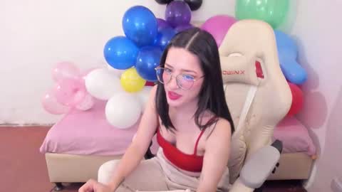 Im anna but you can call me as you want online show from 02/11/26, 10:26