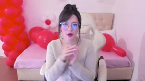 Im anna but you can call me as you want online show from 03/19/26, 12:03