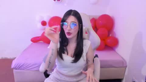 Im anna but you can call me as you want online show from 03/27/26, 08:41