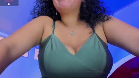 Snapshot of ana_sweet8 chatting on 02/22/25, 11:46 Ana My schedule 0400 - 1600 GMT -5 online show from 02/22/25, 11:46