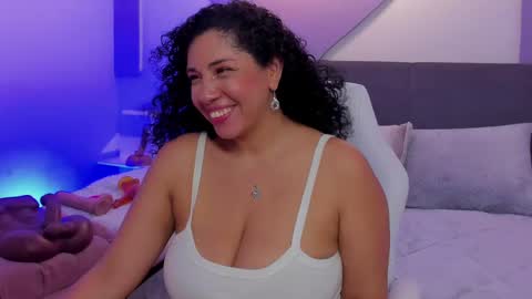 Snapshot of ana_sweet8 chatting on 03/03/25, 02:59 Ana My schedule 0400 - 1600 GMT -5 online show from 03/03/25, 02:59