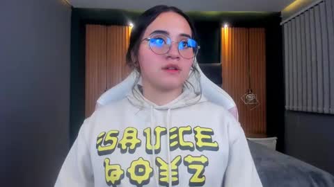 Snapshot of ana_taylor2 chatting on 01/27/25, 12:33 Ana online show from 01/27/25, 12:33