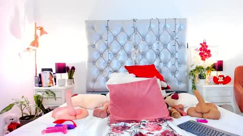 anaa_bellaa online show from 12/04/24, 03:32