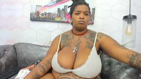 Snapshot of anaa_fuentes chatting on 01/16/25, 11:26 ANNA FUENTES online show from 01/16/25, 11:26