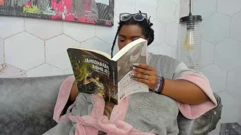 Snapshot of anaa_fuentes chatting on 03/06/25, 10:36 ANNA FUENTES online show from 03/06/25, 10:36