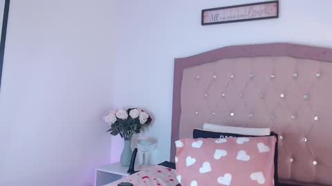 Ana Moon  online show from 02/28/25, 09:04