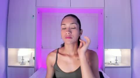 Snapshot of anaacollins_ chatting on 06/13/26, 11:30 anaacollins_ online show from 06/13/26, 11:30
