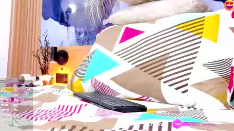 anabacker01 online show from 11/15/25, 07:21